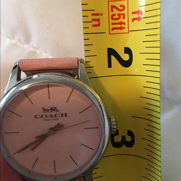 Coach pink watch - Picture 7 of 7